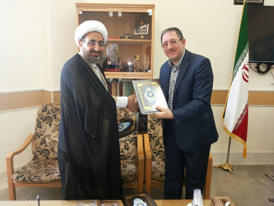 مركز كربلاء يوقع اتفاقية تعاون علمي مع جامعة المصطفى العالمية
