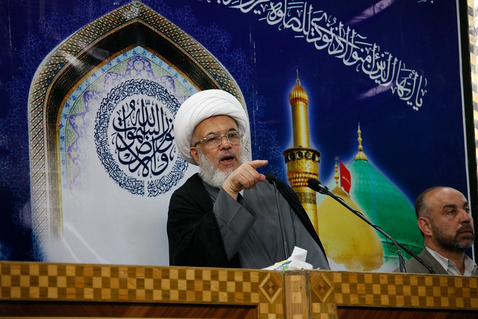 المرجع السيستاني يدعو اهالي المحافظات كافة الى اغاثة النازحين من الموصل