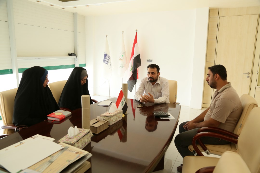 زيارة وفد من مركز كربلاء للدراسات والبحوث الى مطبعة الكفيل في كربلاء المقدسة