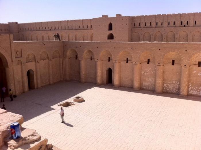 قصر الاخيضر2