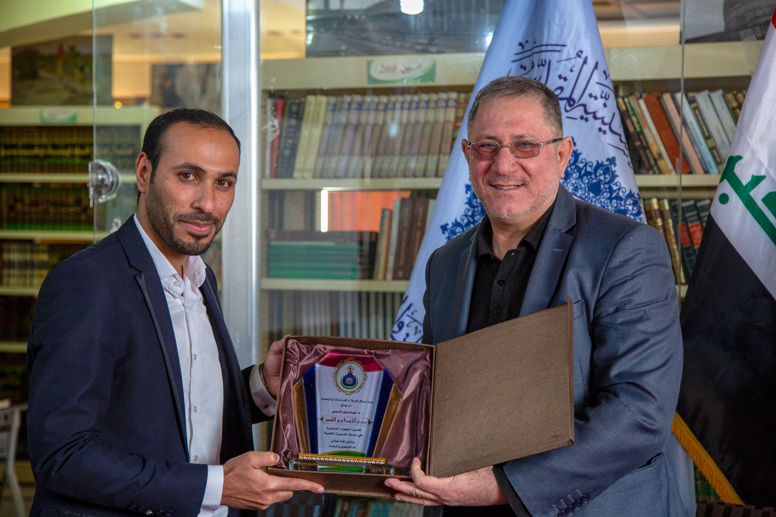 مركز كربلاء للدراسات والبحوث يكرّم عدداً من منتسبيه المتميزين