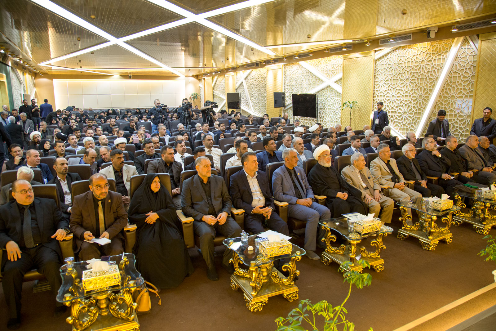 انطلاق فعاليات المؤتمر العلمي الدولي الثالث لزيارة الأربعين
