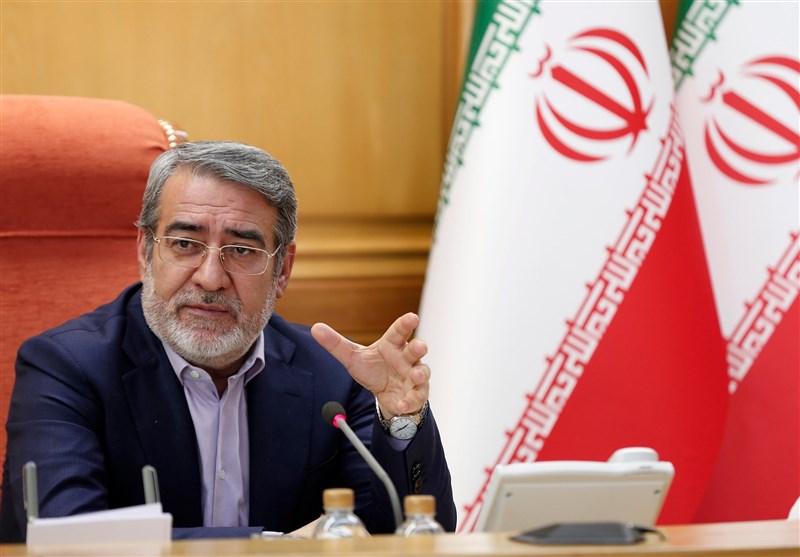 من النجف وزير الداخلية الإيراني ....مستعدون لتقديم كل ما يحتاجه العراق تسهيلاً للزيارة الاربعينية