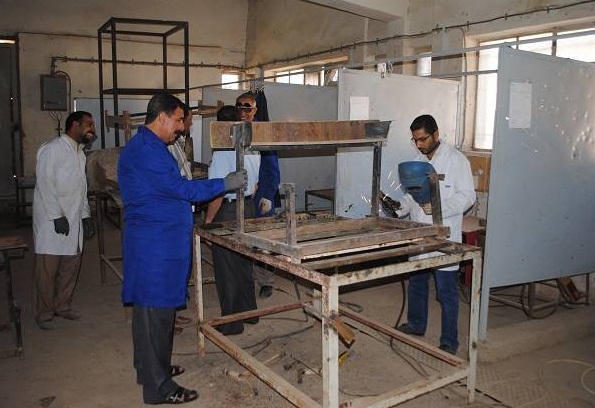 المدارس الصناعية في كربلاء
