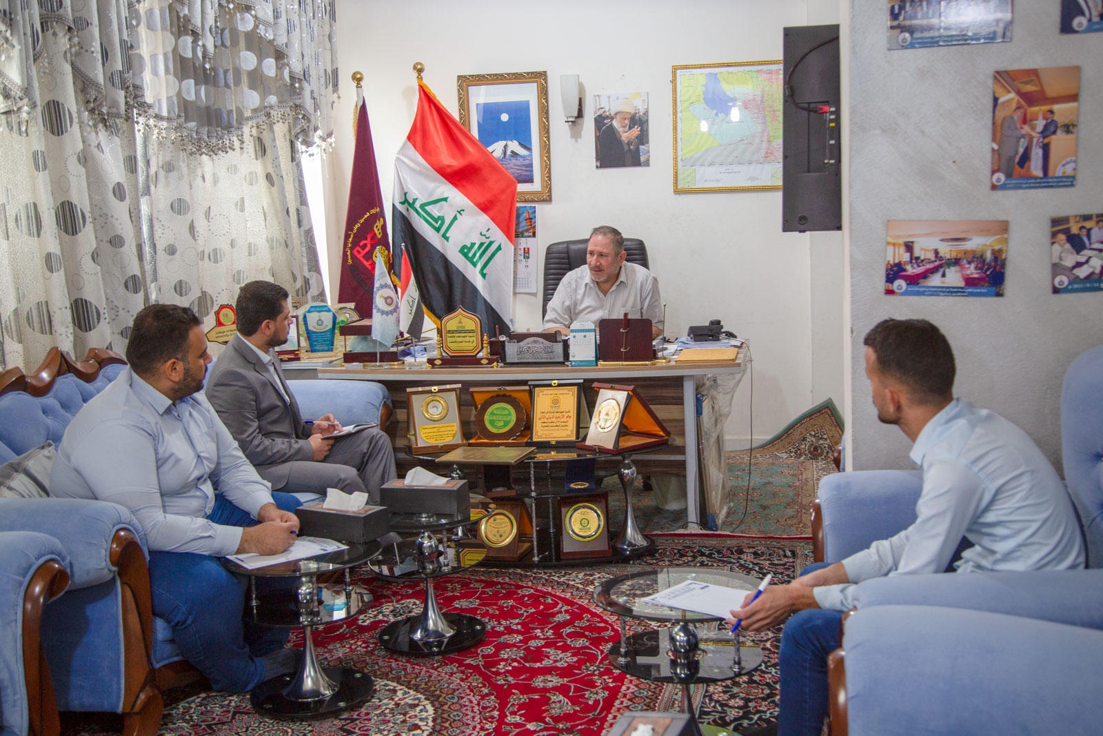 ​إدارة مركز كربلاء تعقد إجتماعاً تشاورياً مع شعبة العلاقات العامة في المركز