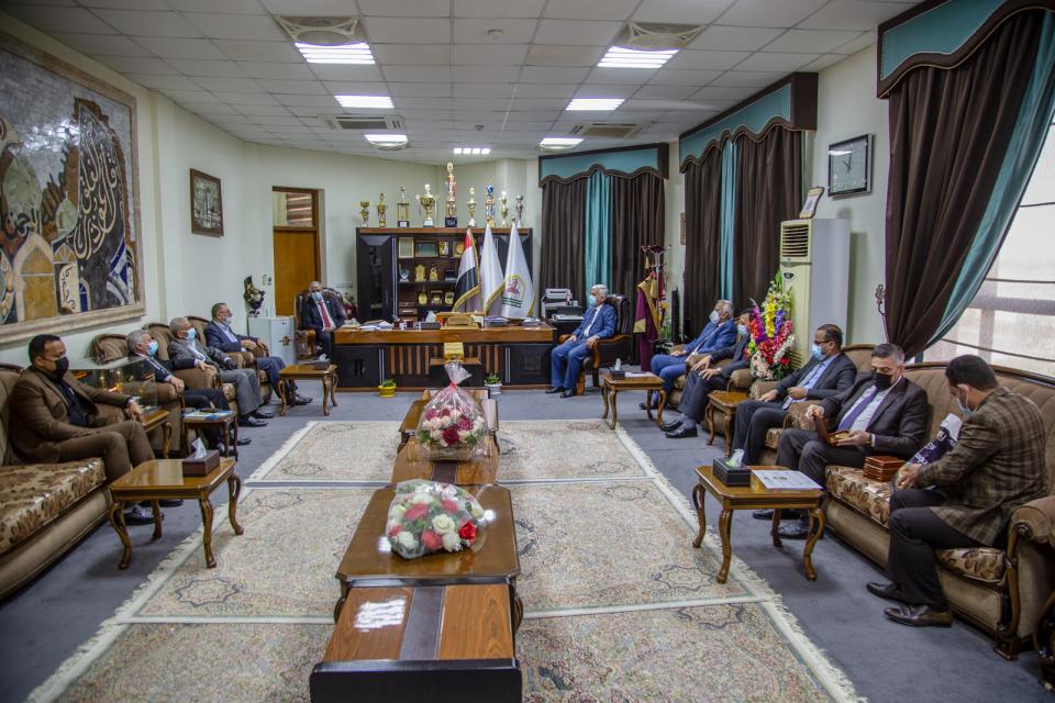 مركز كربلاء للدراسات والبحوث في ضيافة جامعة كربلاء لبحث التعاون المشترك