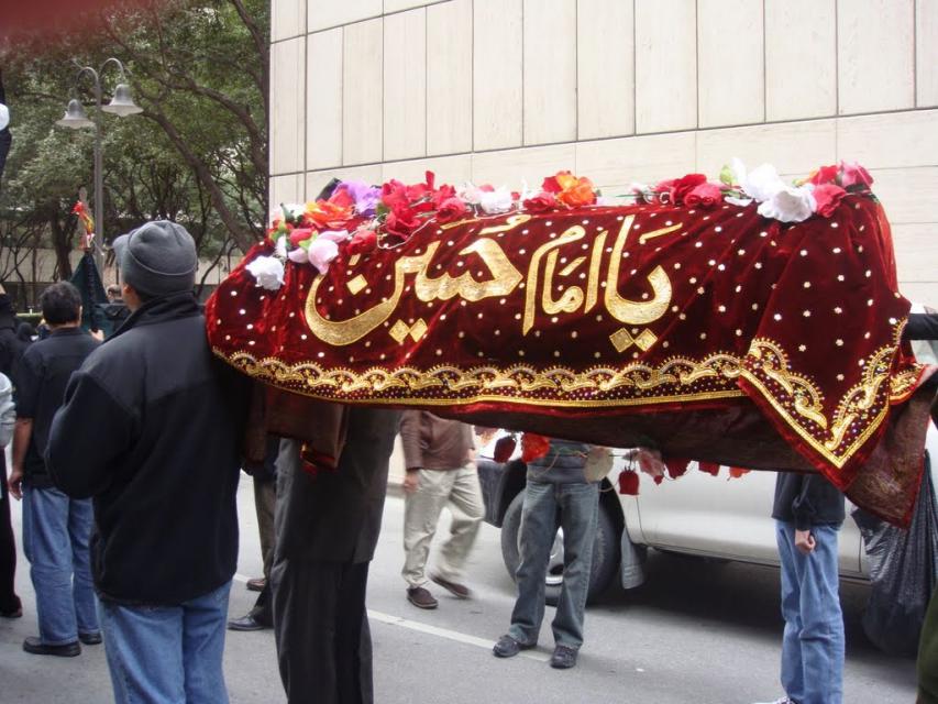 Karbala martyrs eulogized in 72-coffin procession