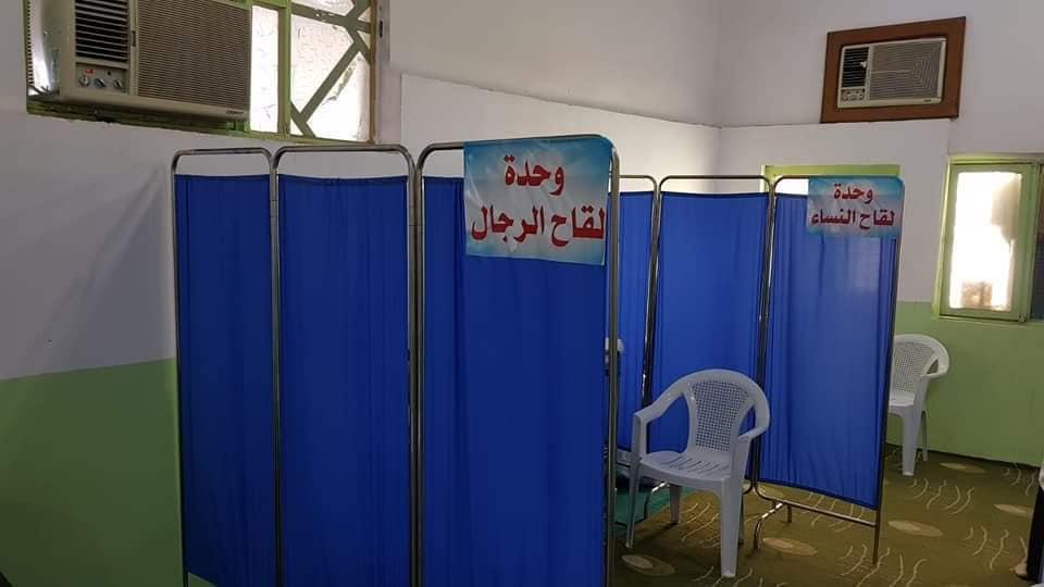 جامع في مدينة كربلاء يتحول الى منفذ لتطعيم المواطنين !