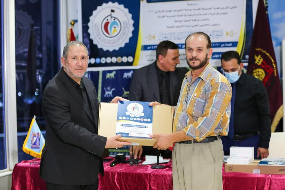 بالصور .. مركز كربلاء للدراسات والبحوث يكرم الفائزين الاوائل بمسابقة زيارة الاربعين الادبية