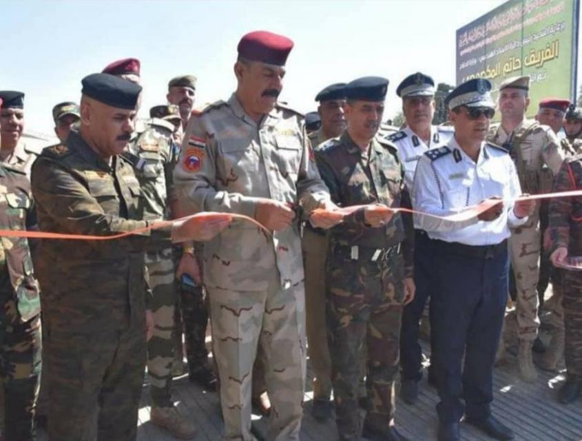 قيادة عمليات كربلاء تفتتح جسراً عائماً يربط ثلاث محافظات لتسهيل حركة الزائرين !