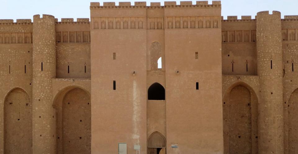 المظاهر العسكرية لحصن الاخيضر