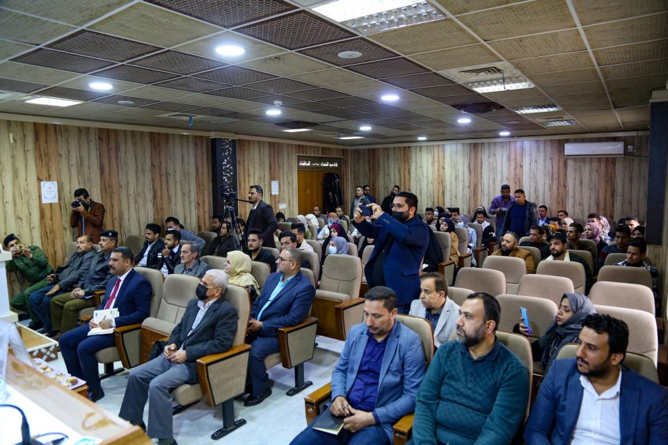 بحضور اكاديمي ومؤسساتي كبير .. مركز كربلاء للدراسات والبحوث ينظم ندوته الموسومة "ضاهرة تعاطي المخدرات وطرق معالجتها"
