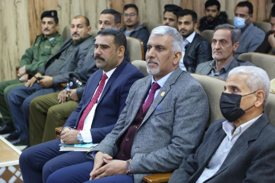 بحضور اكاديمي ومؤسساتي كبير .. مركز كربلاء وكلية التربية ينظمان ندوتهما الموسومة "ظاهرة تعاطي المخدرات وطرائق معالجتها"