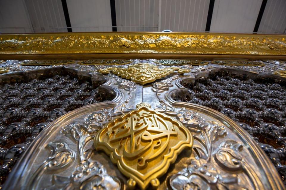 Pictures: The initial features of the shrine's grid of Lady Zaynab (A. S)