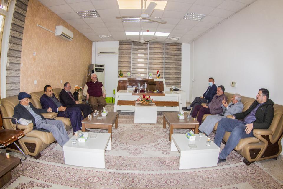 إدارة مركز كربلاء للدراسات والبحوث في زيارة علمية لكلية الآداب / جامعة الكوفة