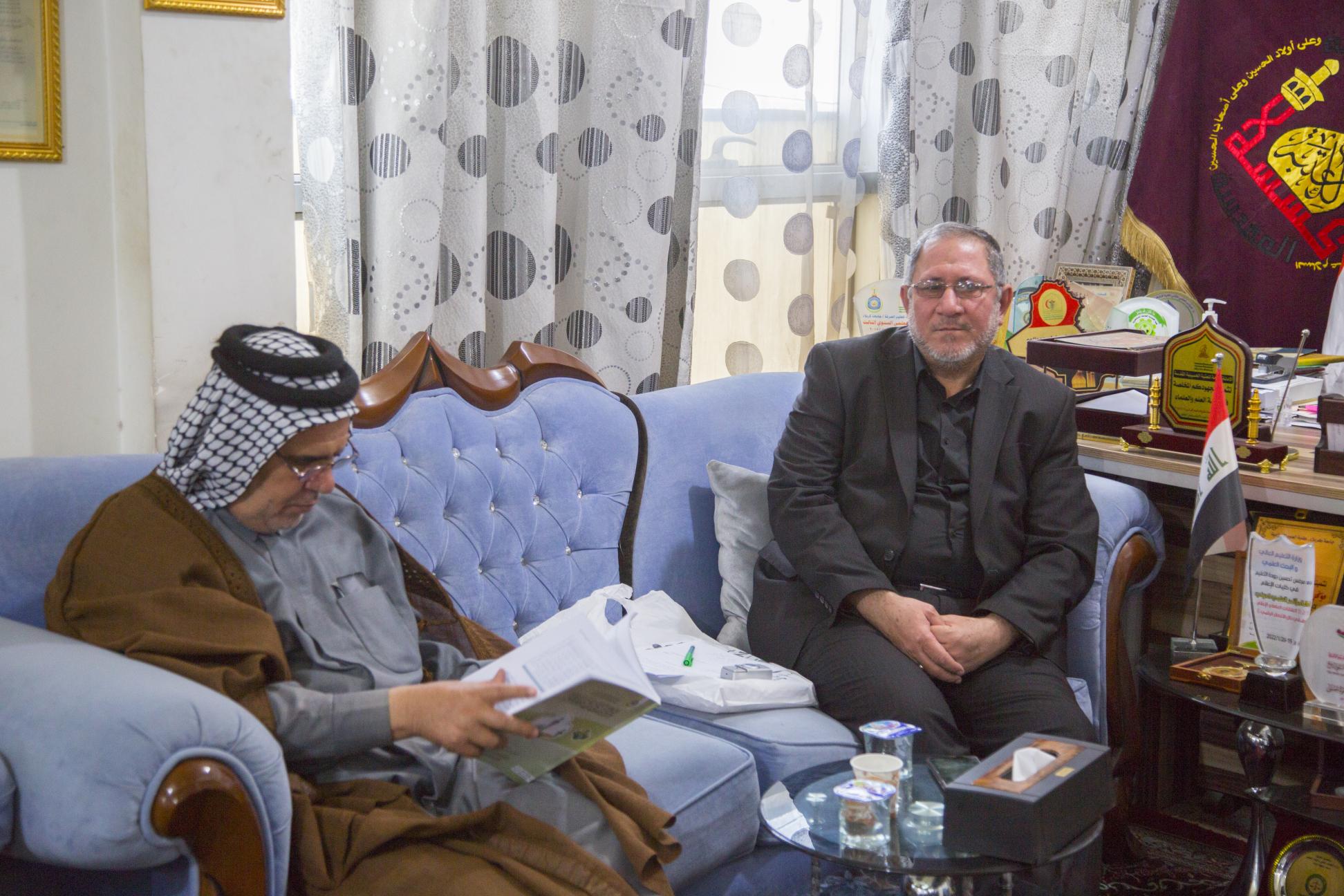ضمن اجتماعها الدوري .. الهيأة الاستشارية لمركز كربلاء تناقش الاستعدادات التحضيرية لمؤتمري زيارة الأربعين واحياء تراث علماء كربلاء