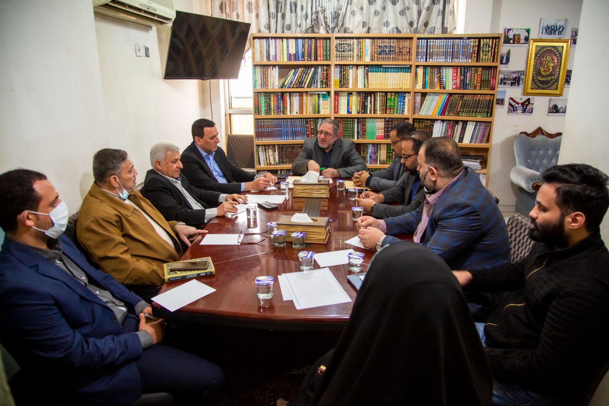 الهيأة الاستشارية لمركز كربلاء للدراسات والبحوث تعقد اجتماعها الدوري لمناقشة التطورات العملية والعلمية