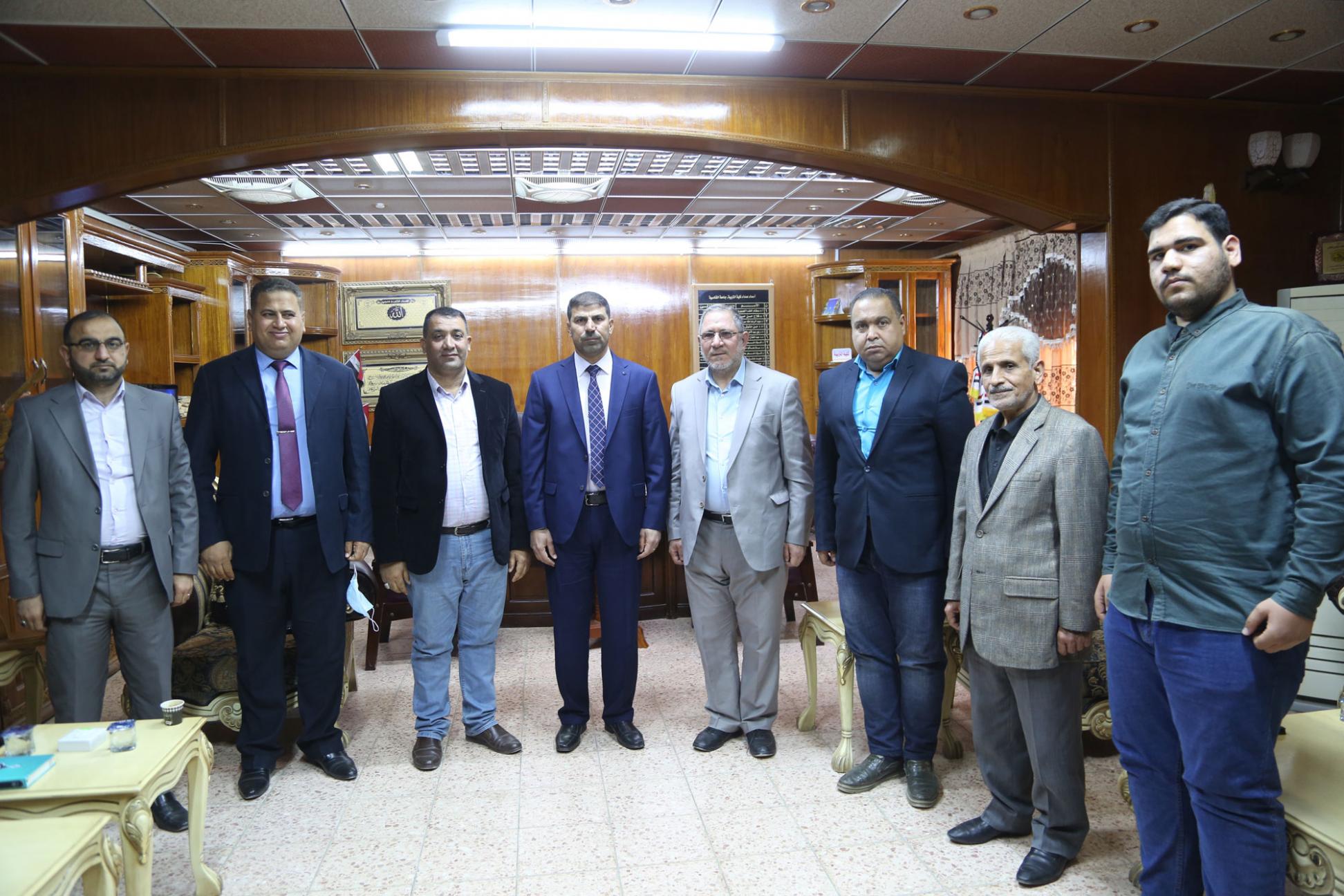 إدارة مركز كربلاء للدراسات والبحوث في زيارة علمية لجامعة القادسية