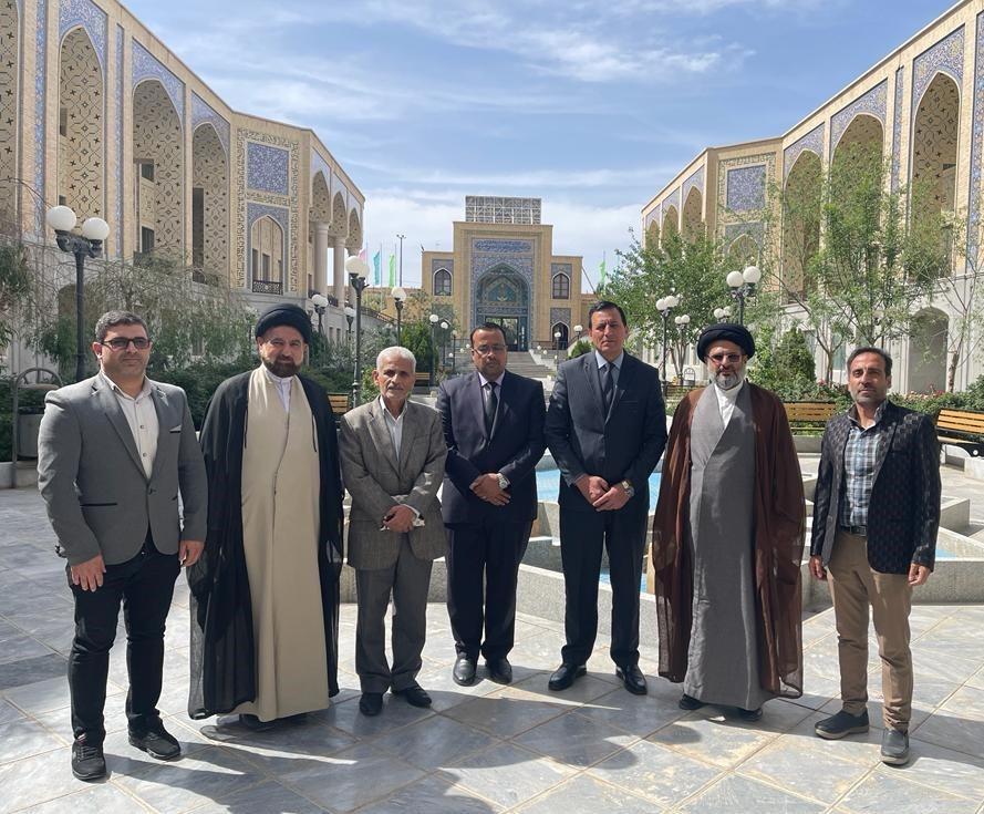 وفد مركز كربلاء للدراسات والبحوث يزور معاونية الحوزات العلمية في مدينة قم المقدسة لبحث وتطوير افاق التعاون العلمي