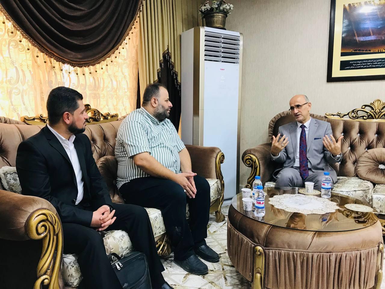كلية الآداب في جامعة المستنصرية تستقبل وفد مركز كربلاء للدراسات والبحوث