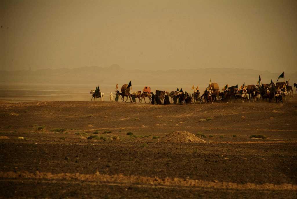 في مثل هذا اليوم ... فبالموت تخوفني؟! .. وصول الامام الحسين "عليه السلام" الى عذيب الهجانات