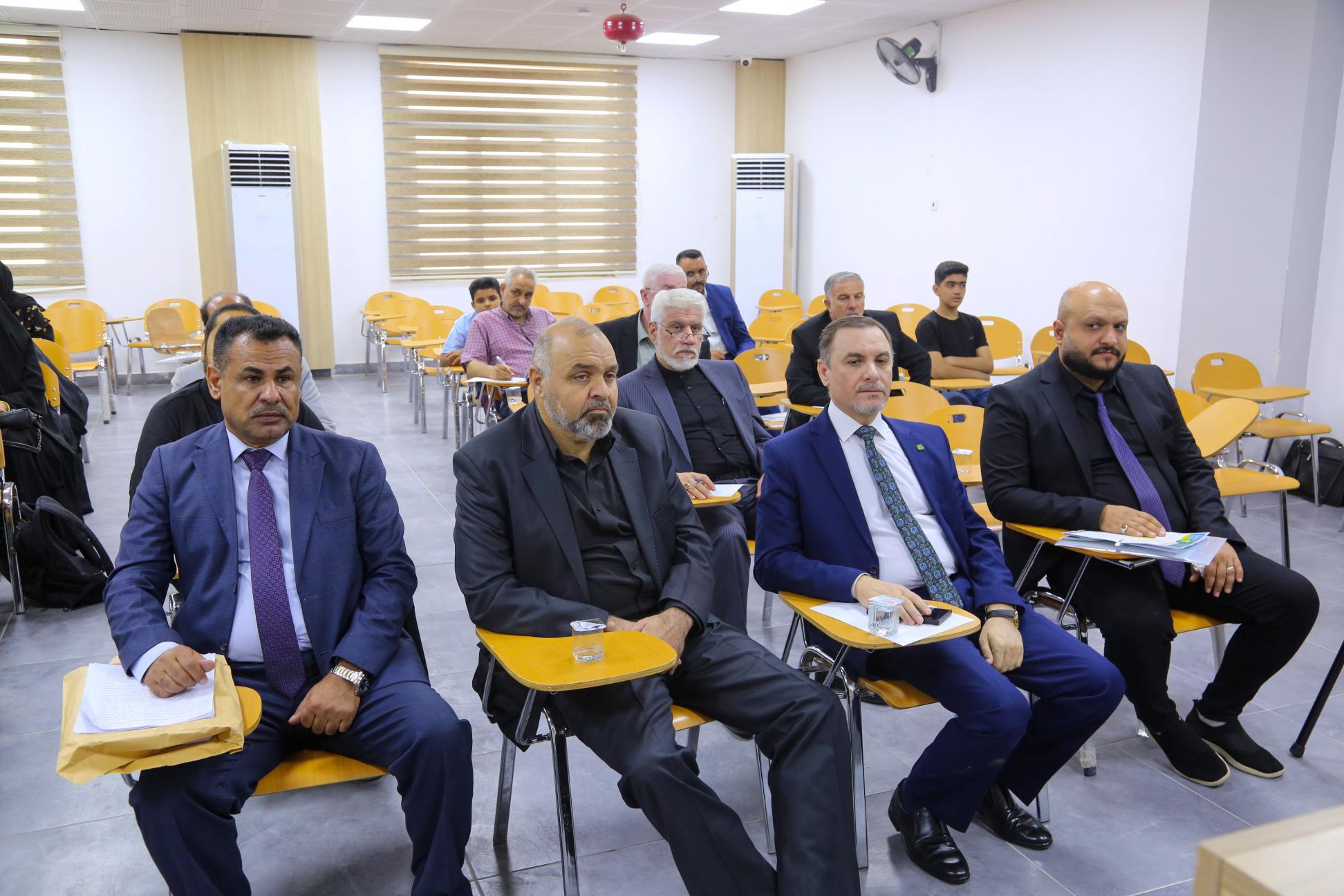 القاعة رقم (١) تحتضن الجلسة البحثية الأولى بمشاركة اكثر من (١٥) بحث علمي