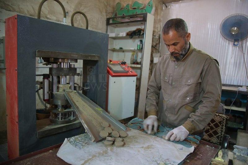 الحرف الطينية الشهيرة في مدينة كربلاء .. صناعة الترب