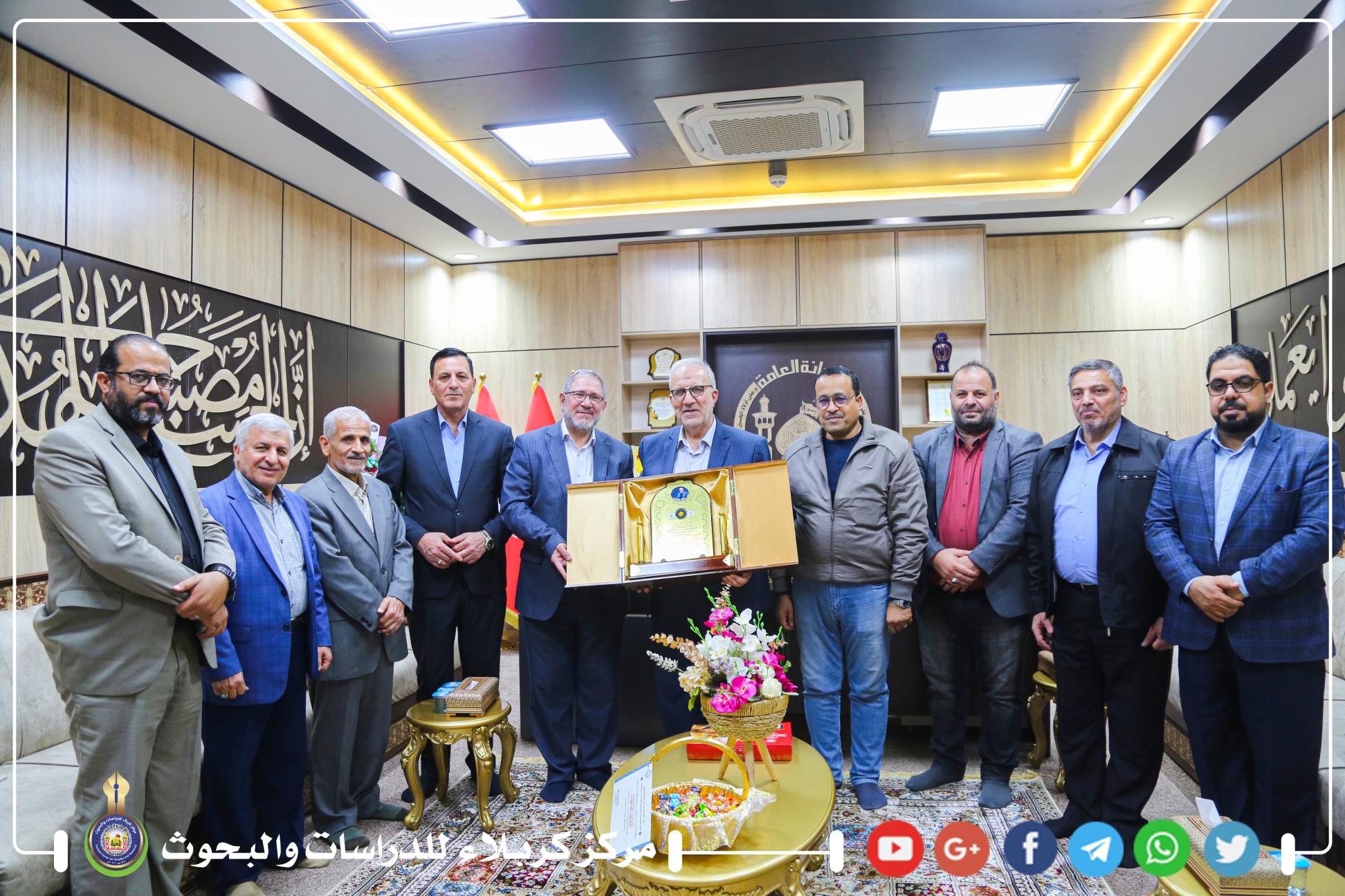 تثمينا لجهوده في ادامة النشاطات العلمية .. وفد مركز كربلاء للدراسات والبحوث يزور الأمين العام للعتبة الحسينية المقدسّة