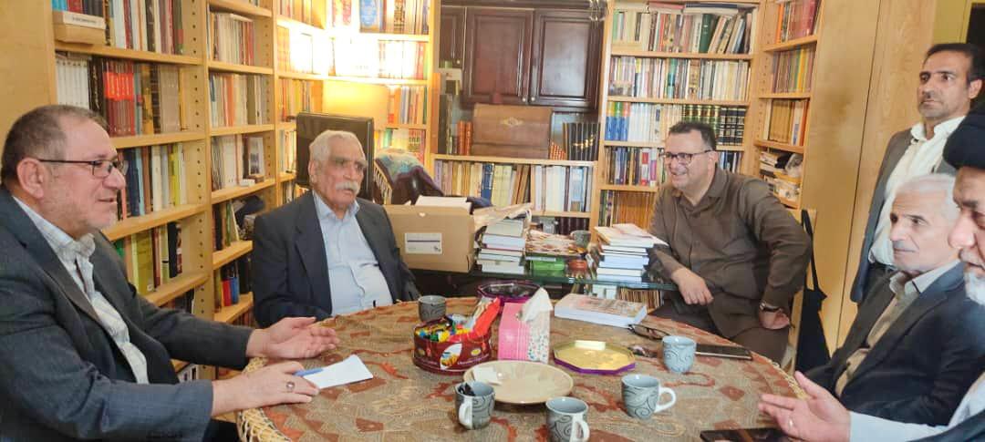 إدارة مركز كربلاء للدراسات والبحوث تلتقي المؤرخ الإيراني الكبير الأستاذ علي موجاني