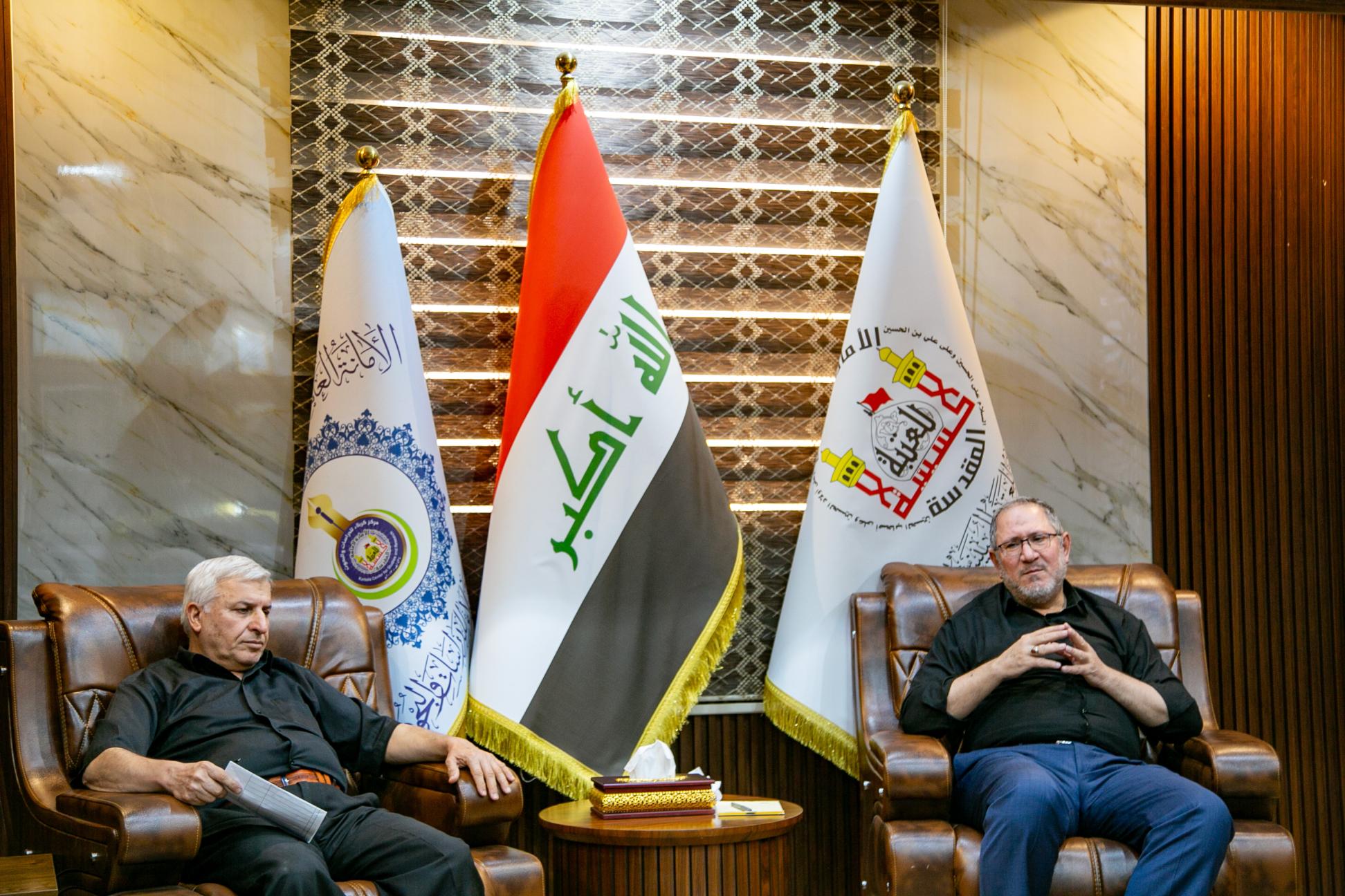 ضمن الاستعدادات للمؤتمر العلمي الدولي السابع لزيارة الأربعين إدارة المركز تجتمع مع شعبتي العلاقات العامة والاعلام وشعبة الأربعين
