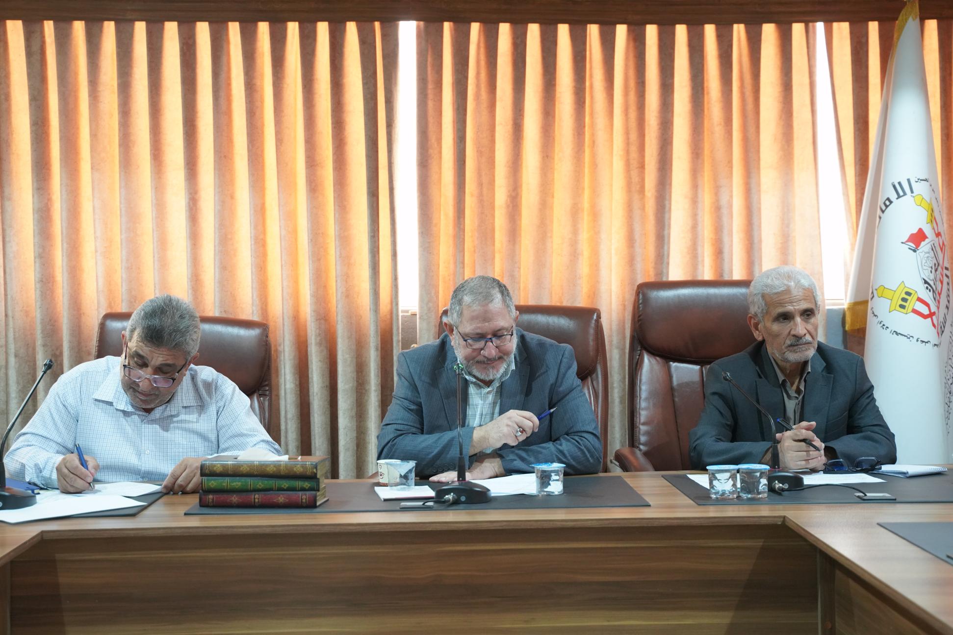 جلسه مركز كربلا للدراسات والبحوث با هيئت رسانه ايي برجسته